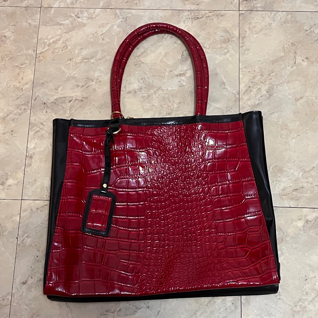 Elizabeth Arden Red Snakeskin Tote  Brand New